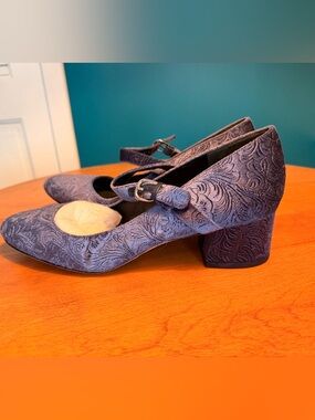 Via Spiga Navy Embossed Mary Jane Block Heel Pumps
